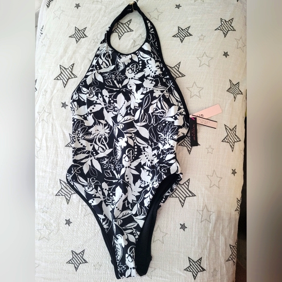 NWT Victoria's Secret Swimsuit One-Piece size XS black and white floral - Picture 1 of 7